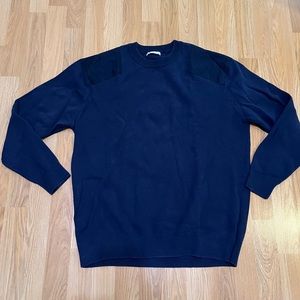Long sleeve crew neck sweater